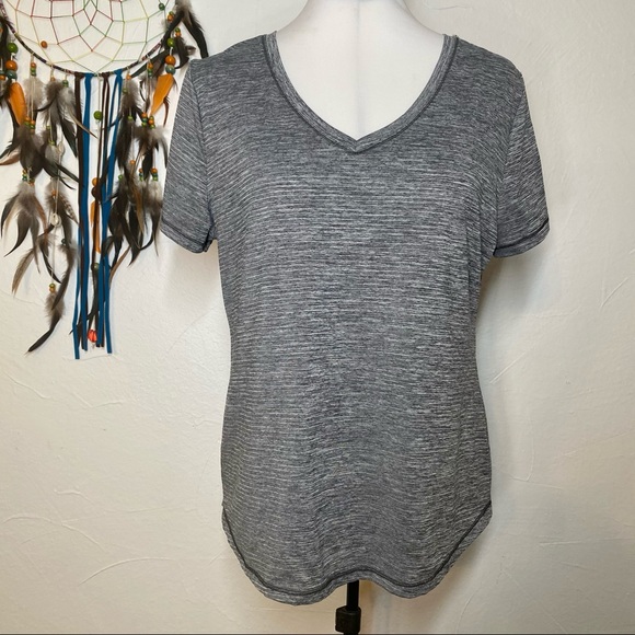 90 degree by Reflex gray v-neck short sleeve work top - Picture 6 of 8